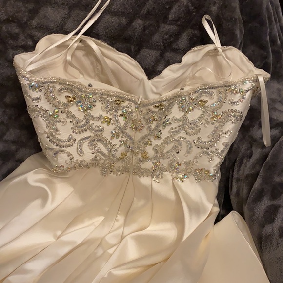 Evenings by Mon Cheri embellished bodice gown - Picture 10 of 15